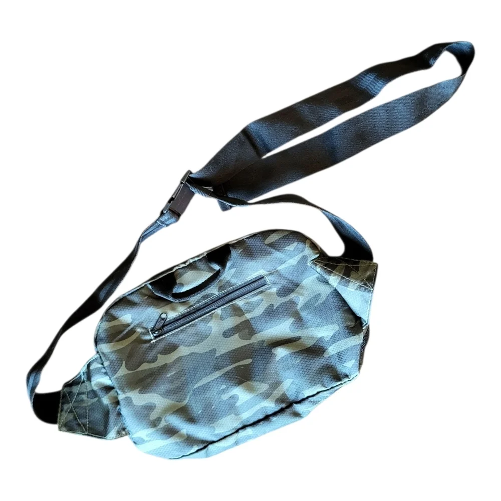 Puma Green and Black Unisex Camoflauge Belt Bag Modern Style - Picture 2 of 3